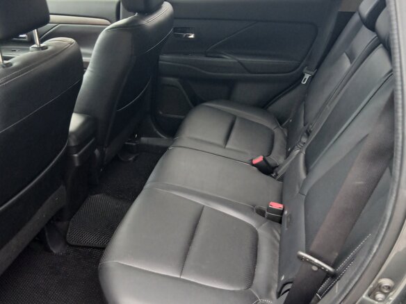 2015 Mitsubishi Outlander III Рестайлинг 2, серый, 1370000 рублей - вид 14