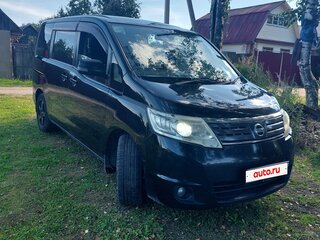 2010 Nissan Serena III (C25), чёрный, 800000 рублей, вид 3