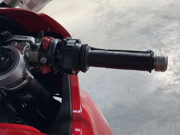 2022 Ducati Panigale V2, красный - вид 17