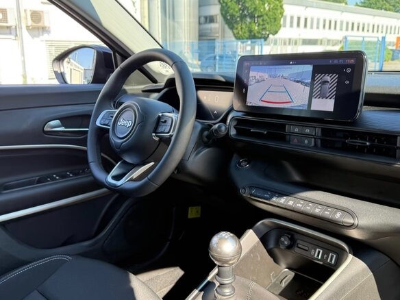 2024 Jeep Avenger, чёрный, 2015000 рублей - вид 24