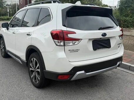 2021 Subaru Forester V Рестайлинг, белый, 2900000 рублей, вид 4
