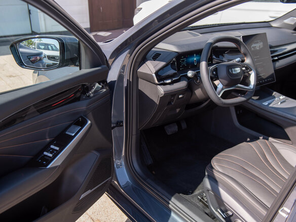 2026 Geely Preface I, серый, 3434990 рублей - вид 7