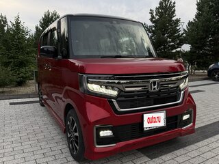 2021 Honda N-BOX II Рестайлинг, красный, 1049000 рублей, вид 4