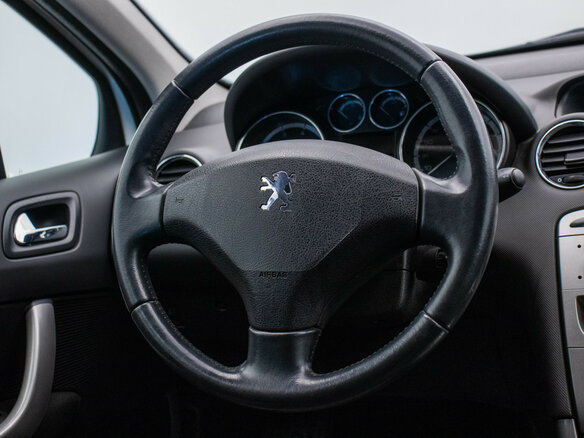 2009 Peugeot 308 I, белый - вид 14