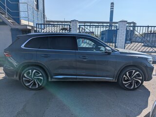 2024 Geely Monjaro I, серый, 2750000 рублей, вид 4