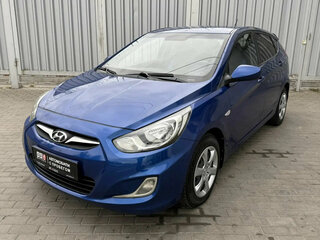 2011 Hyundai Solaris I, синий, 645000 рублей, вид 1