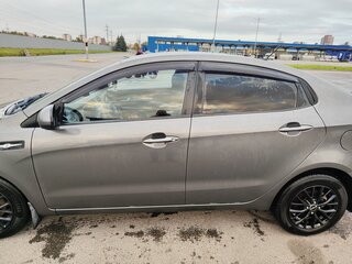 2013 Kia Rio III, серый, 750000 рублей, вид 3