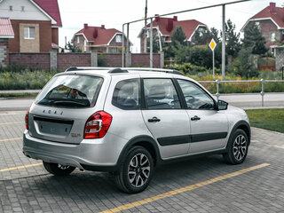 2026 Lada (ВАЗ) Granta Cross I Рестайлинг, серебристый, 1235000 рублей, вид 5