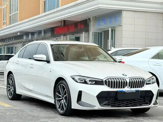 2023 BMW 3 серии 318i VII (G2x) Рестайлинг, белый, 3100007 рублей, вид 3