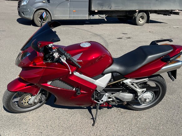 2005 Honda VFR 800, красный, 430000 рублей - вид 11