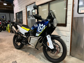 2022 Husqvarna Norden 901, синий, 1100000 рублей, вид 3