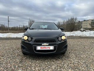 2014 Chevrolet Aveo II, чёрный, 650000 рублей, вид 2