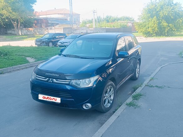 2013 Mitsubishi Outlander III, синий, 975000 рублей - вид 4