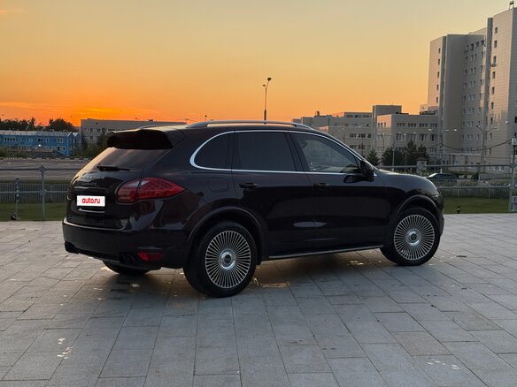 2011 Porsche Cayenne Diesel II (958), фиолетовый - вид 5