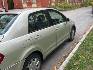 2005 Nissan Tiida Latio I, серебристый, 380000 рублей, вид 5