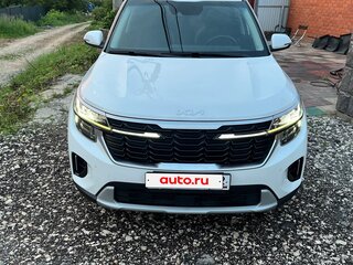 2024 Kia Seltos I Рестайлинг, белый, 1960000 рублей, вид 3