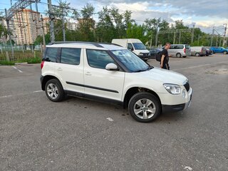 2011 Skoda Yeti I, белый, 650000 рублей, вид 3