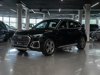 2023 Audi Q5 L 45 TFSI II (FY) Рестайлинг, чёрный, 4850000 рублей, вид 1