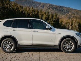 2015 BMW X3 20i xDrive II (F25) Рестайлинг, белый, 2350000 рублей, вид 3