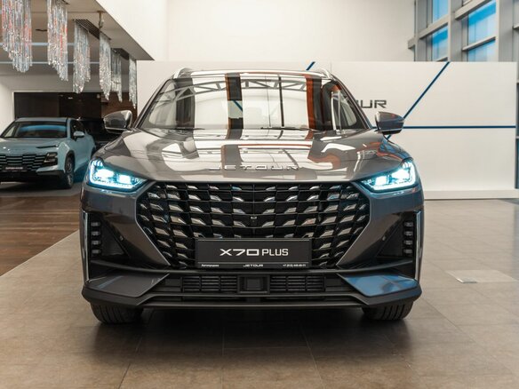 2026 Jetour X70+ I Рестайлинг, серый, 3099000 рублей