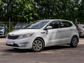 2015 Kia Rio 6-speed III, белый, 744000 рублей, вид 1