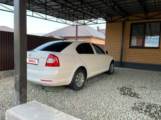 2013 Skoda Octavia II (A5) Рестайлинг, белый, 1050000 рублей, вид 5
