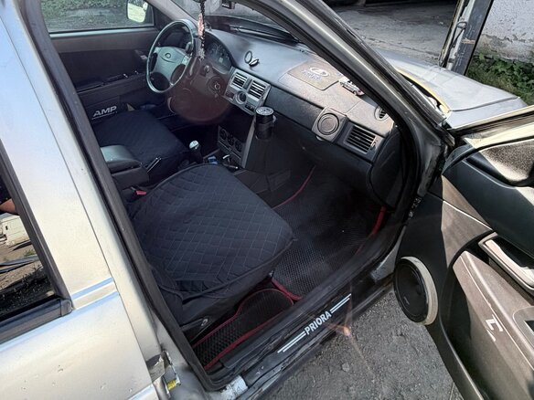 2011 Lada (ВАЗ) Priora I, серебристый, 230000 рублей - вид 7