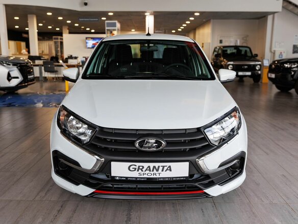 2026 Lada (ВАЗ) Granta Drive Active/Sportline Sportline I Рестайлинг, белый, 1369000 рублей - вид 1