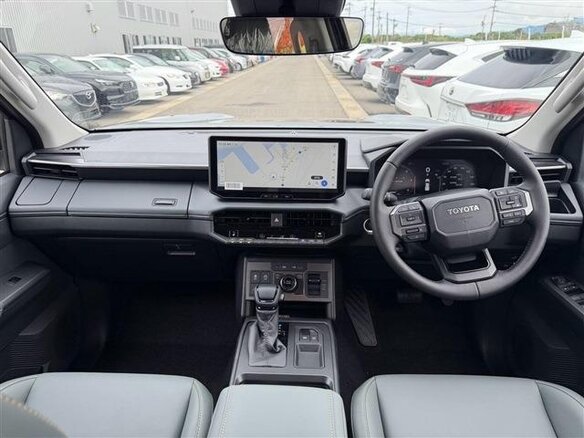 2026 Toyota Hilux IX, чёрный, 5875400 рублей - вид 9
