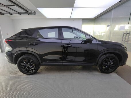 2024 Omoda C5 I Рестайлинг, чёрный, 1849000 рублей, вид 4