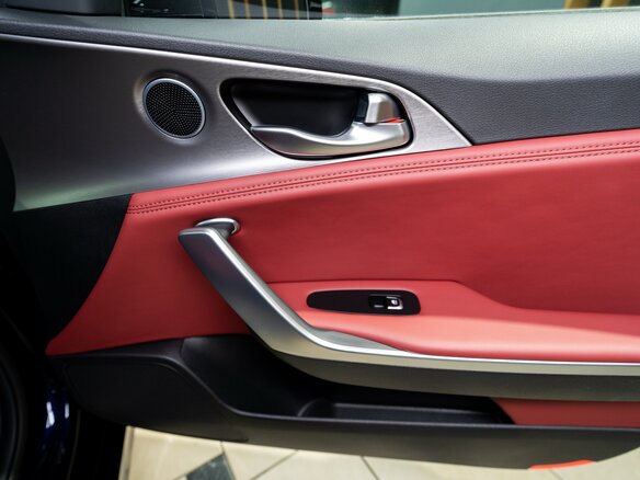 2019 Kia Stinger I, синий, 2750000 рублей - вид 27
