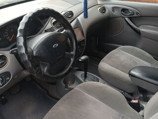 2001 Ford Focus I (North America), белый, 190000 рублей, вид 5