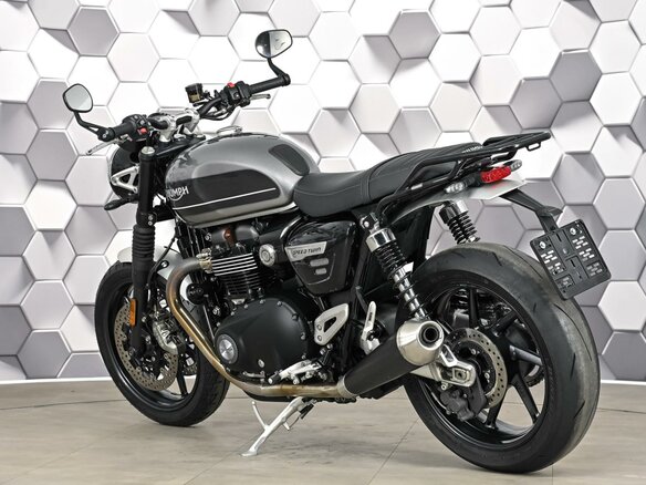 2019 Triumph Speed Twin, серый, 827000 рублей - вид 7