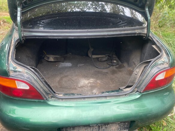 1998 Hyundai Elantra II (J2, J3), зелёный