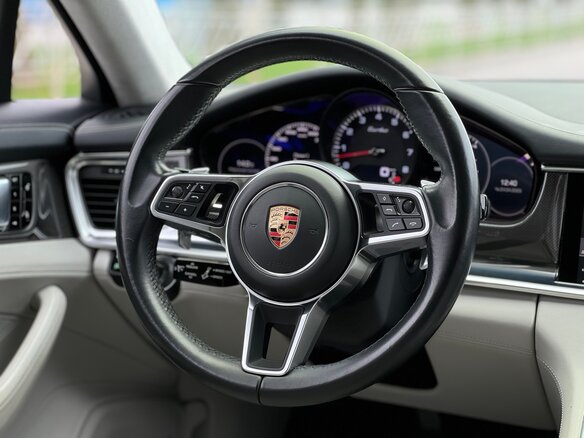 2016 Porsche Panamera Turbo II, серый, 7190000 рублей - вид 24