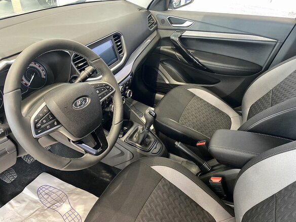 2026 Lada (ВАЗ) Vesta SW I Рестайлинг (NG), белый, 1915000 рублей - вид 7