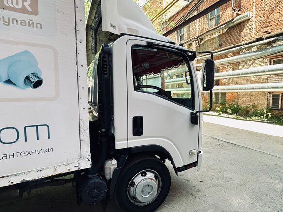 2014 Isuzu Elf (N-series), белый, 1490000 рублей - вид 2