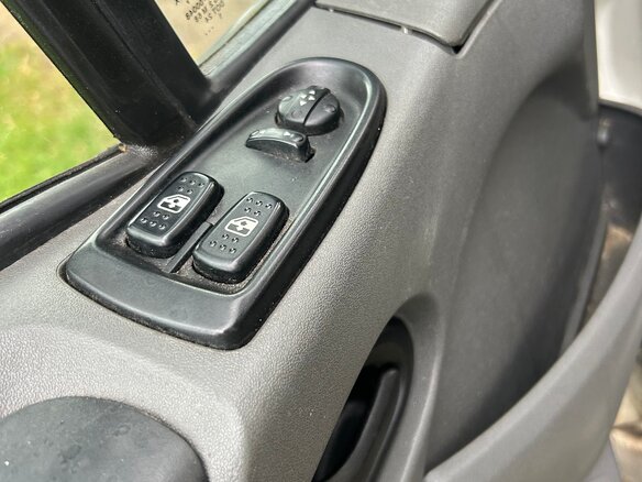 2012 Iveco Daily, белый, 1580000 рублей - вид 16