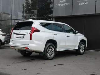 2020 Mitsubishi Pajero Sport III Рестайлинг, белый, 3550000 рублей, вид 4