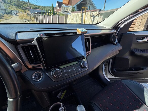 2014 Toyota RAV4 IV (XA40), белый - вид 14