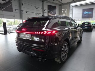 2026 Audi Q5 L III (GU), чёрный, 6780000 рублей, вид 5