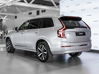2026 Volvo XC90 B5 II Рестайлинг 2, серебристый, 9460000 рублей, вид 5