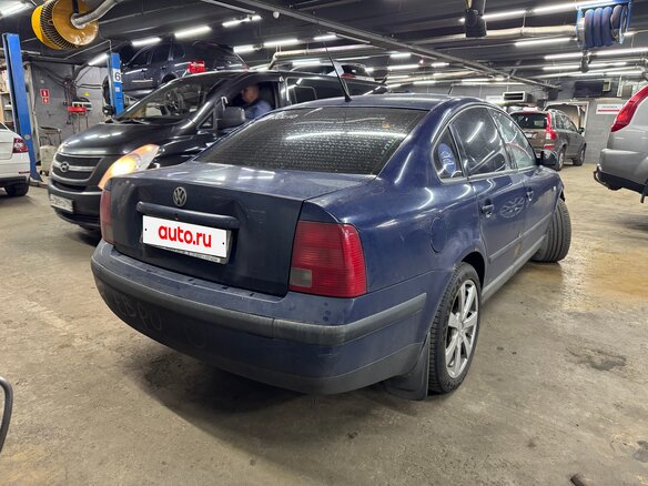 1999 Volkswagen Passat B5, синий, 480000 рублей - вид 4