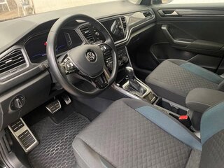 2019 Volkswagen T-Roc I, чёрный, 2050000 рублей, вид 4