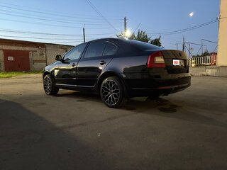 2012 Skoda Octavia II (A5) Рестайлинг, чёрный, 745000 рублей, вид 2