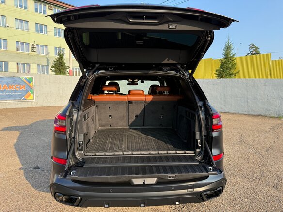 2020 BMW X5 M50d IV (G05/G18), чёрный, 7500000 рублей - вид 12