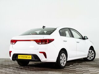 2017 Kia Rio IV, белый, 1099000 рублей, вид 4