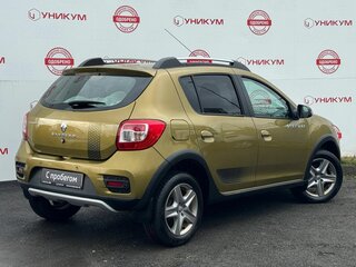 2017 Renault Sandero Stepway II, золотистый, 939000 рублей, вид 5