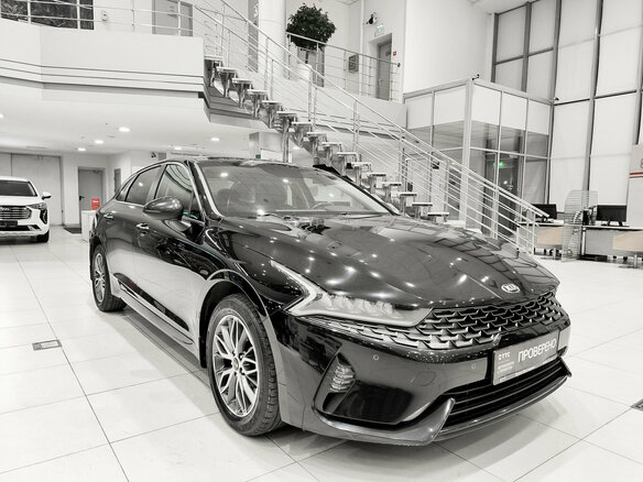 2021 Kia K5 III, чёрный, 2230000 рублей - вид 2