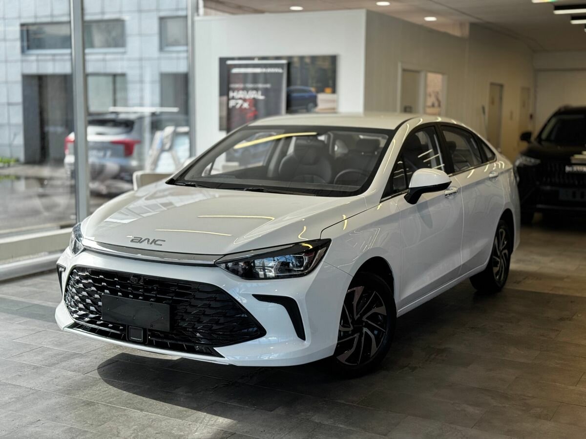Открыть фотографии: BAIC U5 Plus